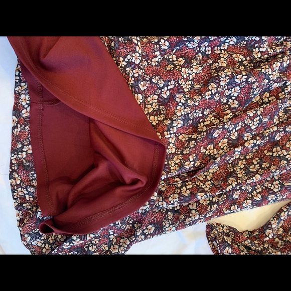AUW Floral dress with Ruched top and lined bottom - Picture 5 of 7